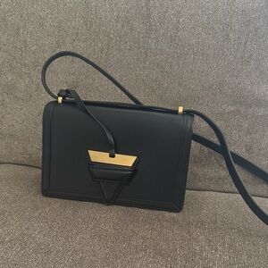 Loewe Barcelona Shoulder Bag Leather Medium- Black